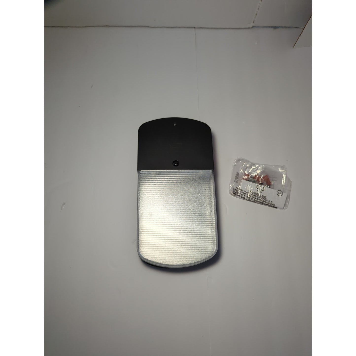 Lithonia Lighting Contractor Select LED Wall Pack Weather Resistant 3000k to 5000k