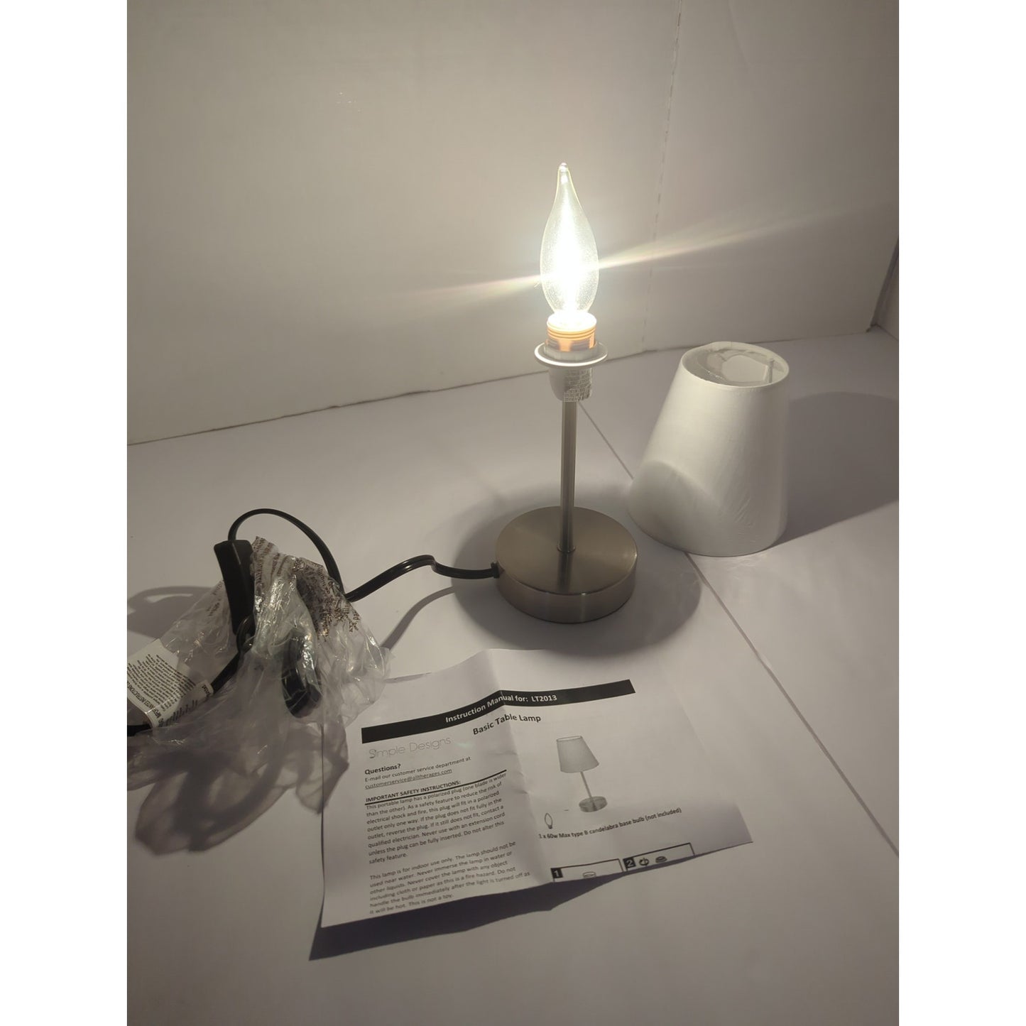 Simple Designs Basic Charming Table Lamp White