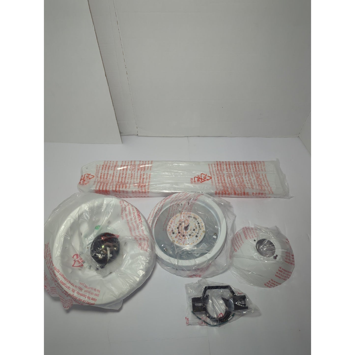 Home Decorators Collection Merwry 52'' Ceiling Fan White