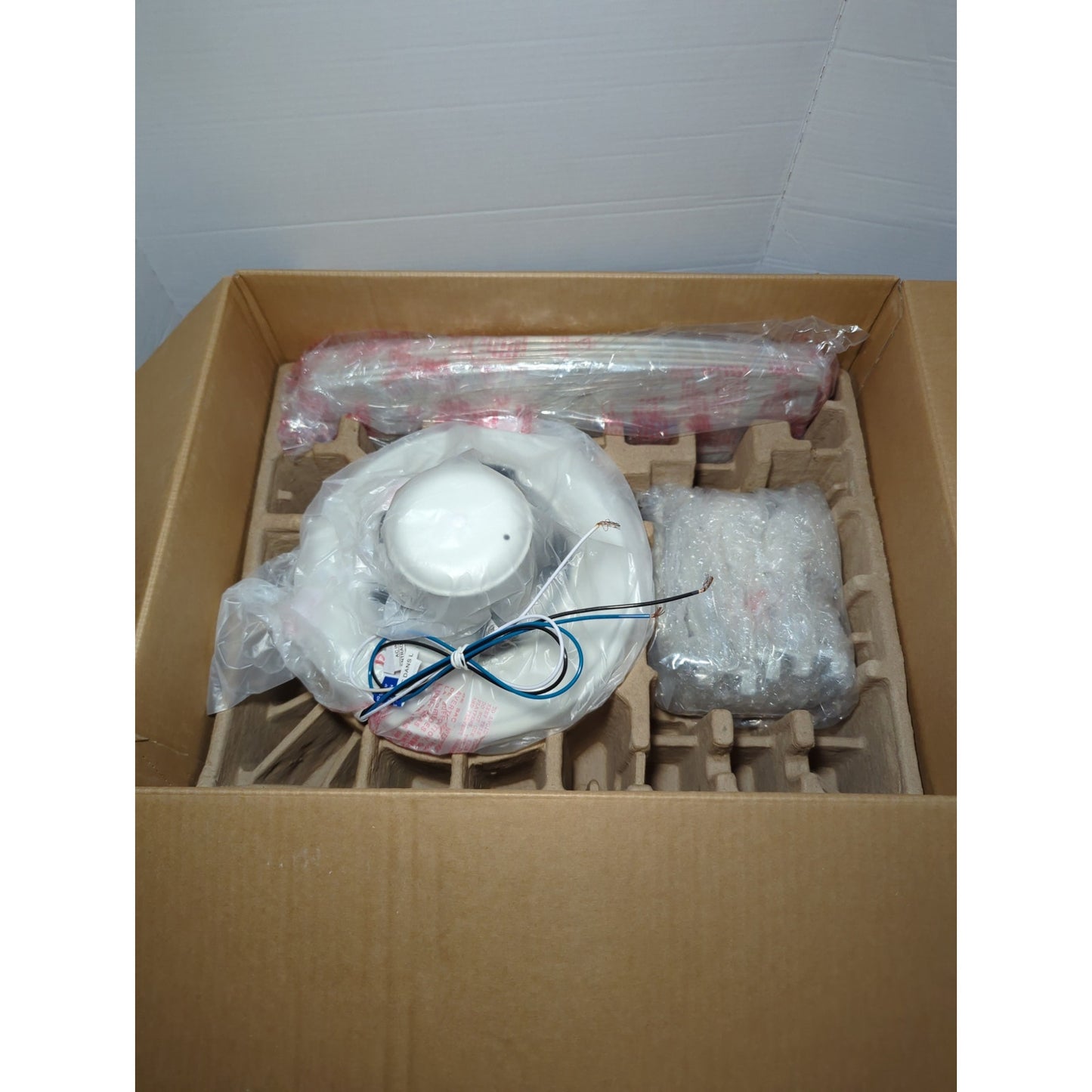 Hampton Bay 42in Ceiling Fan Matte White Gazebo III