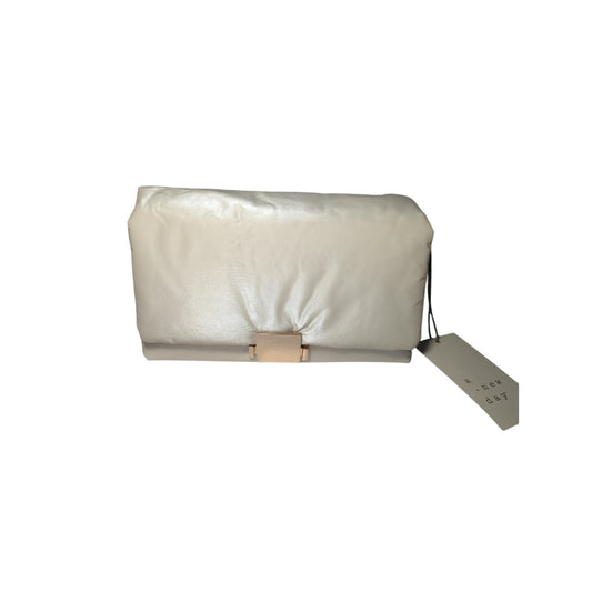 A New Day Beige Purse – Stylish Everyday Handbag