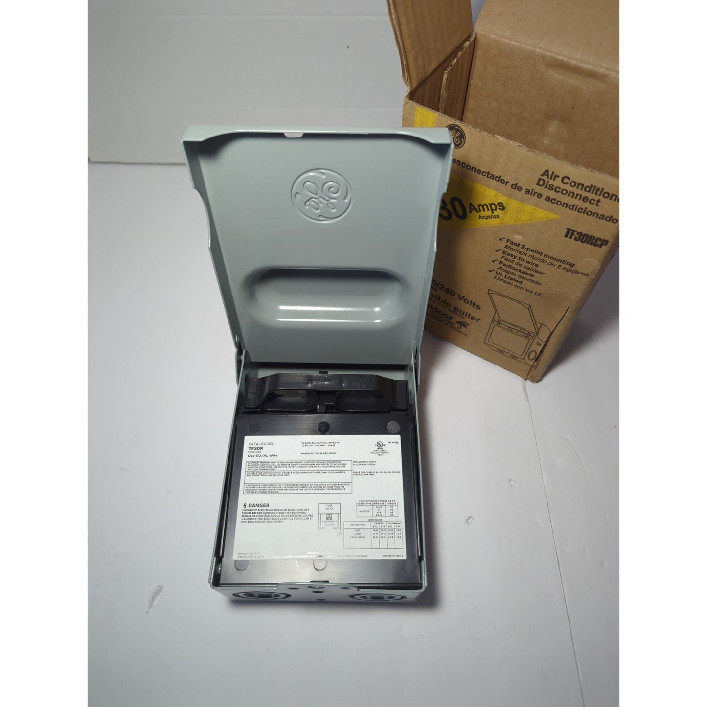 GE Air Conditioner Disconnect 30A 240V Fusible TF30RCP