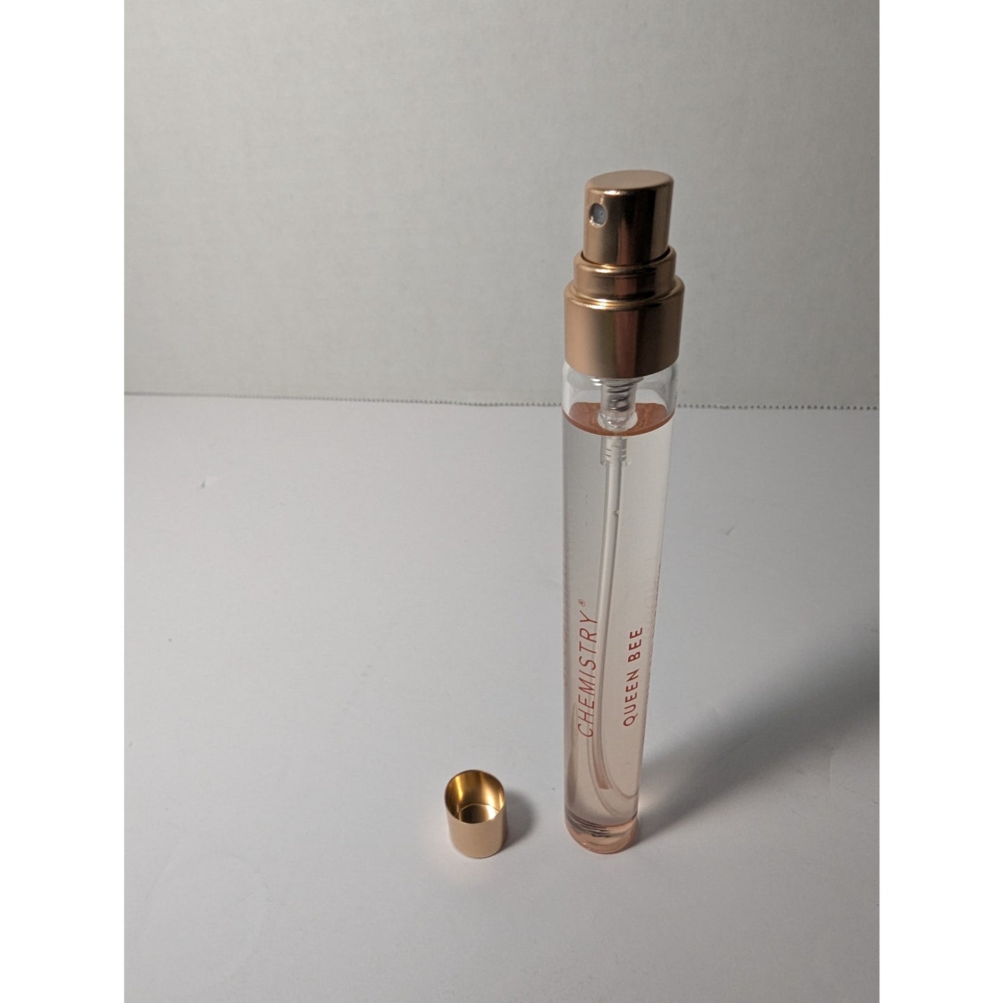 Good Chemistry Queen Bee Travel Spray Perfume Black Currant+Peony+Amber 10mL