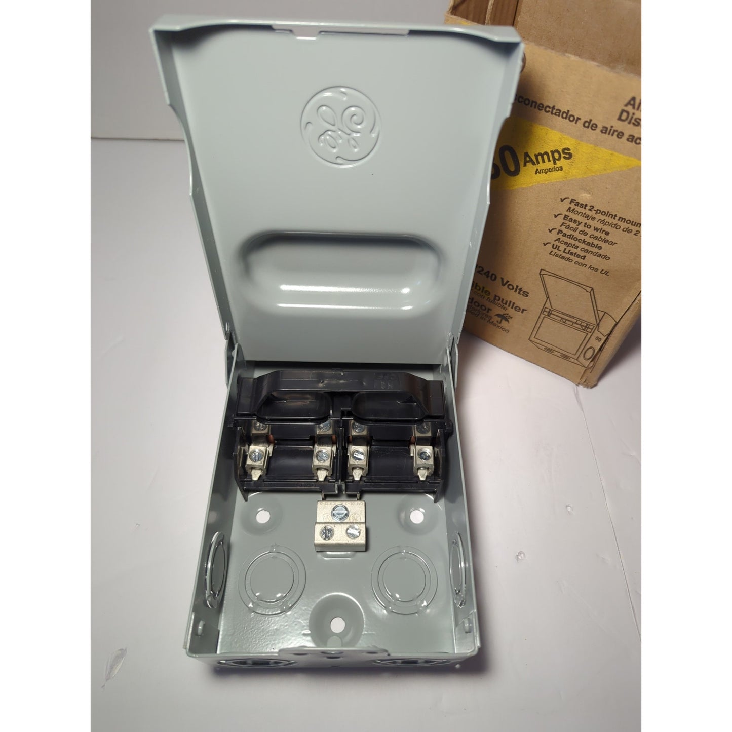 GE Air Conditioner Disconnect 30A 240V Fusible TF30RCP